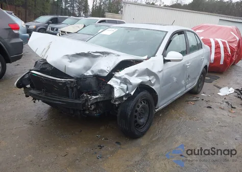 2009 Volkswagen Jetta S z USA, uszkodzony, nr VIN 3VWJM71K59M026389